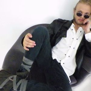 Meet your Posher, Dylan